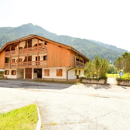 Chalet Spacious Chalet With Garden Near Area In Tyrol *